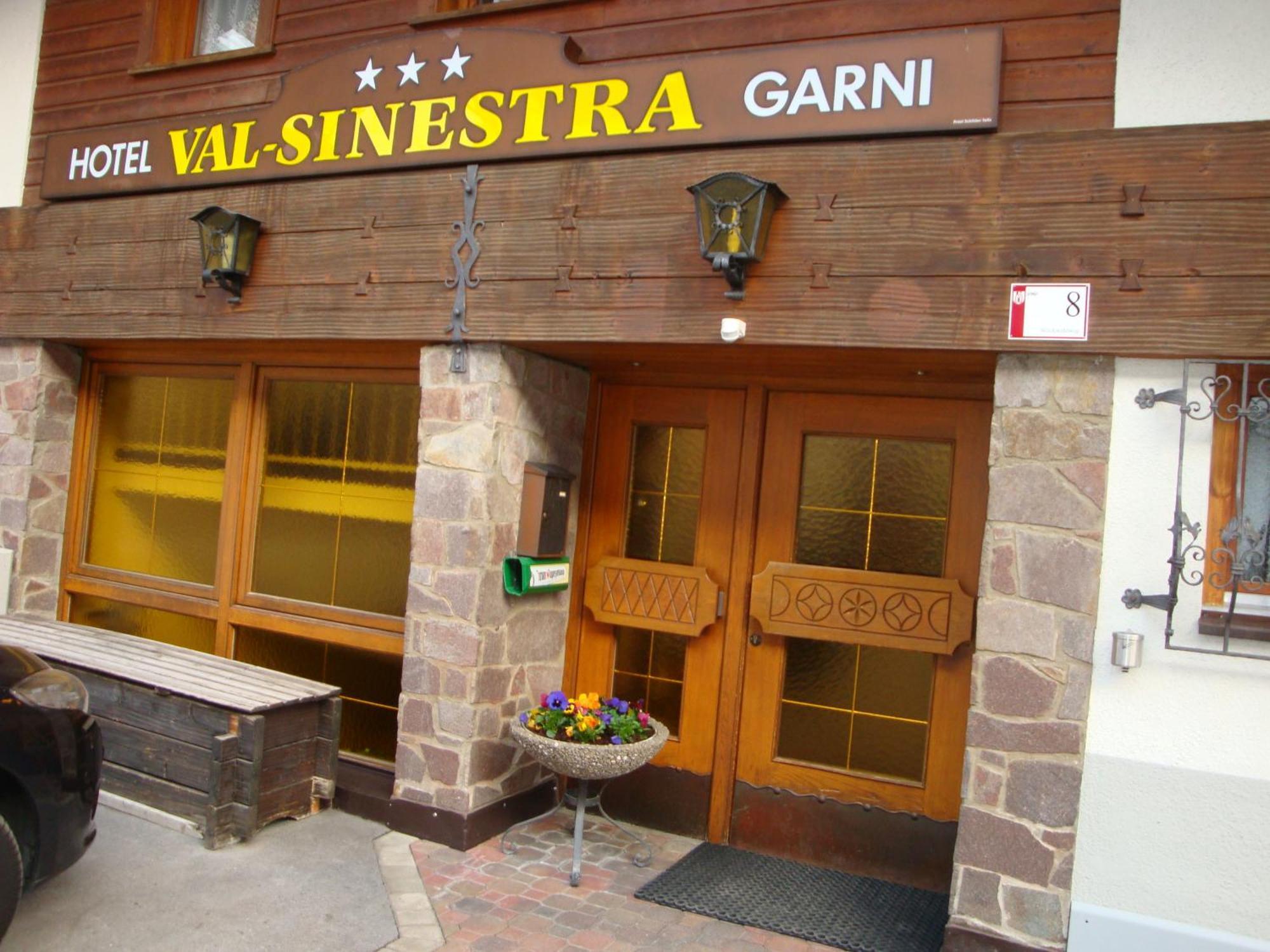 Hotel Garni Val-Sinestra Ischgl Exterior photo