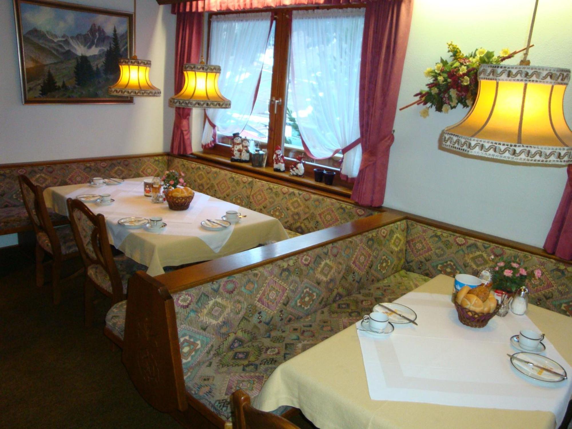 Hotel Garni Val-Sinestra Ischgl Exterior photo